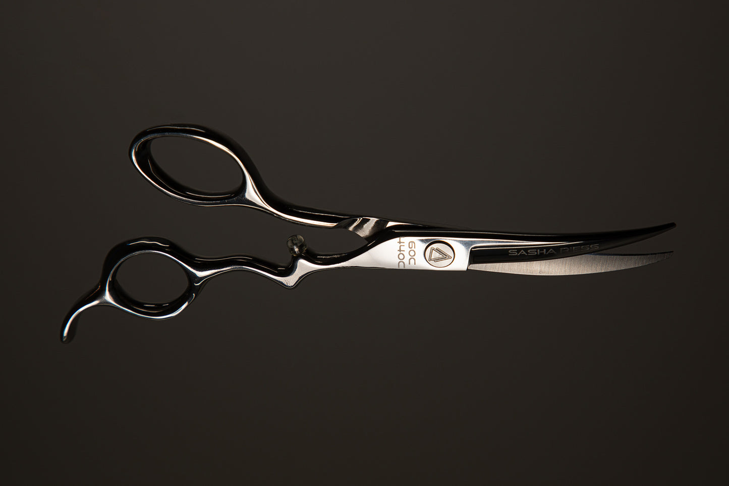 Asian Fusion Face Shears 6" (Curved) – Redefining Precision for Fine Details
